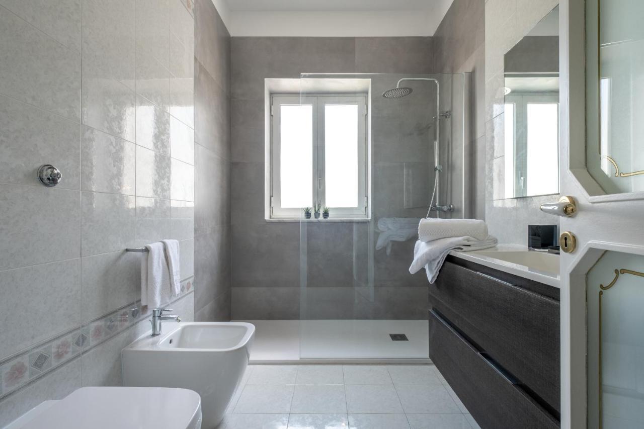 Sweet Life - Luxury Apartment-Suite-Rooms Bari Eksteriør billede